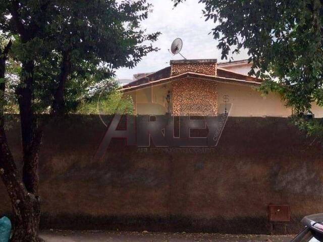 #6353 - CASA USADA / SBPE para Venda em Montes Claros - MG - 3