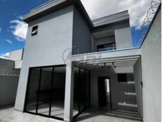 #6373 - CASAS ALTO PADRÃO para Venda em Montes Claros - MG - 3