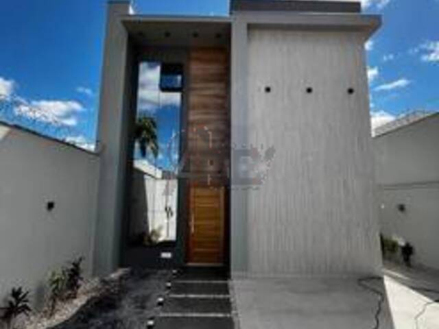 #6373 - CASAS ALTO PADRÃO para Venda em Montes Claros - MG - 1