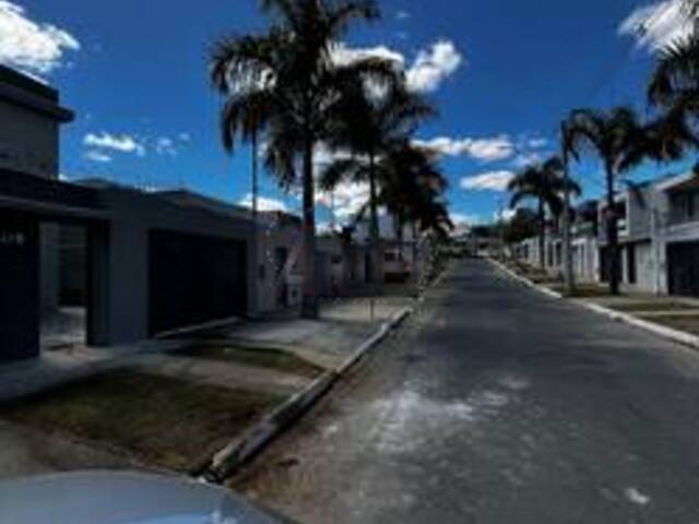 CASAS ALTO PADRÃO para Venda em Montes Claros - 4