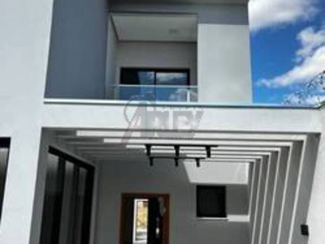 #6373 - CASAS ALTO PADRÃO para Venda em Montes Claros - MG - 2