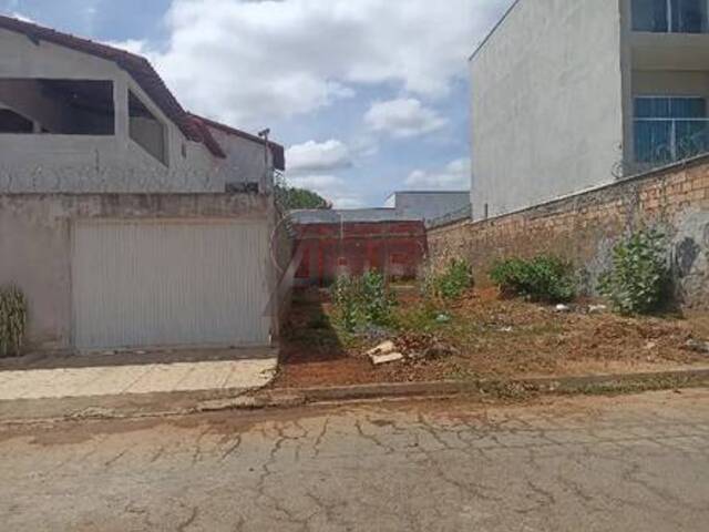 #6381 - LOTES PARTICULAR para Venda em Montes Claros - MG - 2