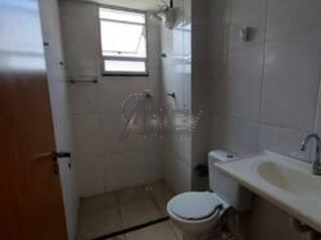 APARTAMENTO USADO para Venda em Montes Claros - 5