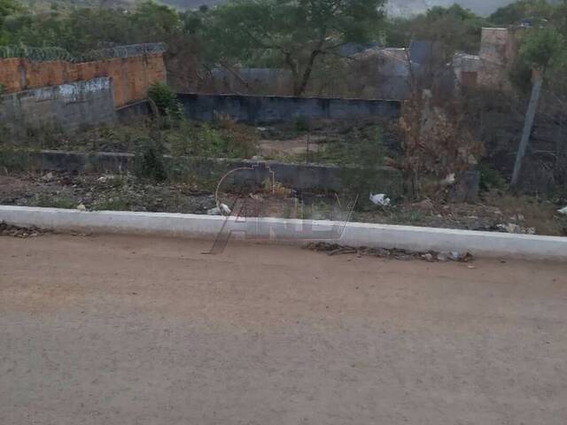 #6388 - LOTES PARTICULAR para Venda em Montes Claros - MG - 1