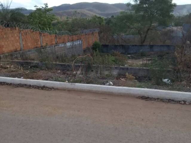 #6388 - LOTES PARTICULAR para Venda em Montes Claros - MG - 2