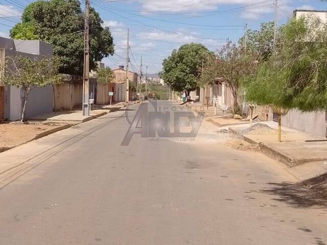 #6393 - LOTES PARTICULAR para Venda em Montes Claros - MG - 1