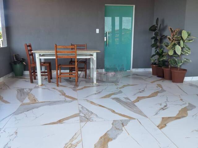 CASAS USADA / SBPE para Venda em Montes Claros - 4