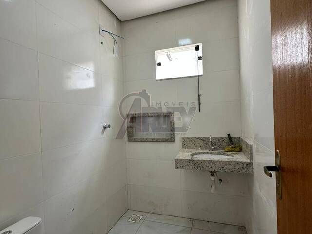 #6418 - CASAS USADA / SBPE para Venda em Montes Claros - MG - 2