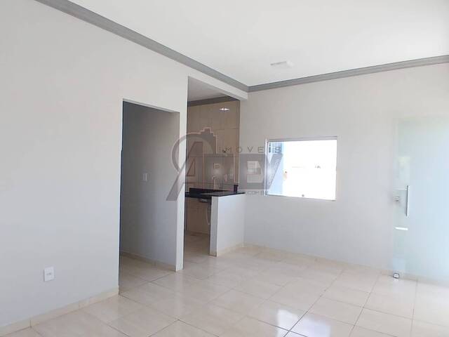 #6429 - CASAS USADA / SBPE para Venda em Montes Claros - MG - 1