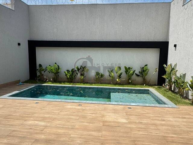 #6432 - CASAS ALTO PADRÃO para Venda em Montes Claros - MG - 2