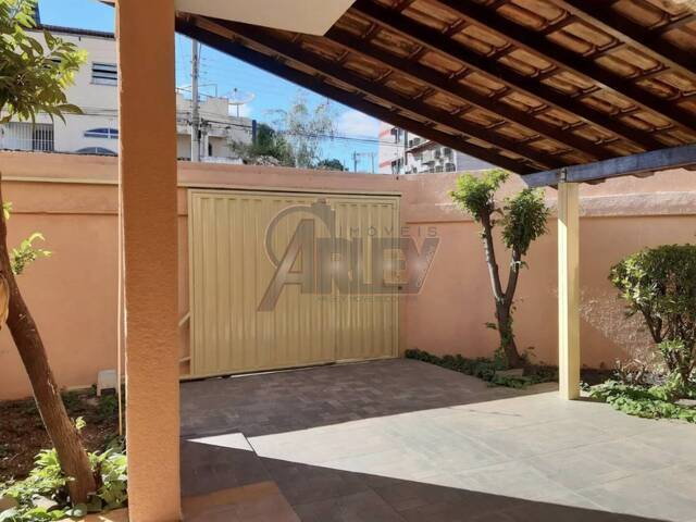 #6438 - CASAS USADA / SBPE para Venda em Montes Claros - MG - 3