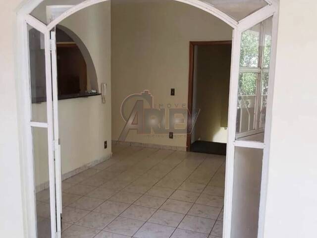 #6446 - CASAS USADA / SBPE para Venda em Montes Claros - MG - 2