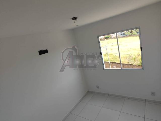 APARTAMENTO USADO para Venda em Montes Claros - 5