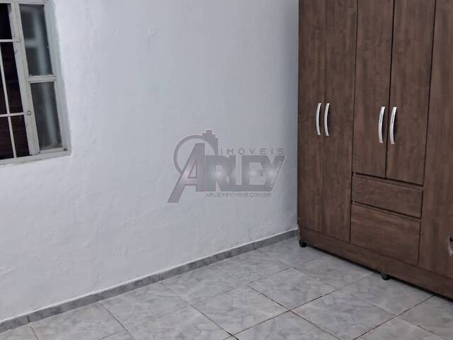 CASAS USADA / SBPE para Venda em Montes Claros - 4