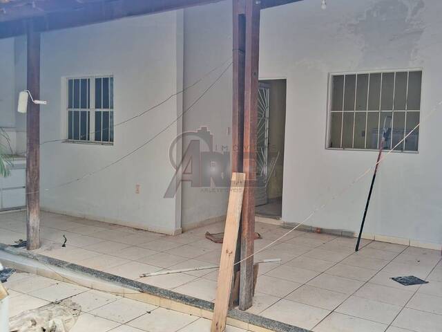 #6573 - CASAS USADA / SBPE para Venda em Montes Claros - MG - 1