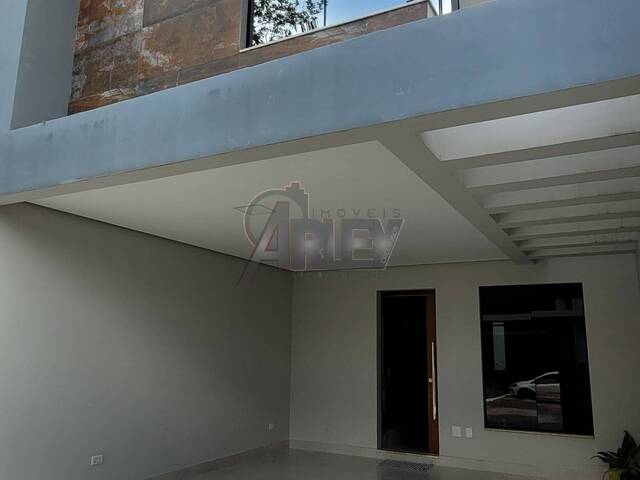 #6574 - CASAS USADA / SBPE para Venda em Montes Claros - MG - 1