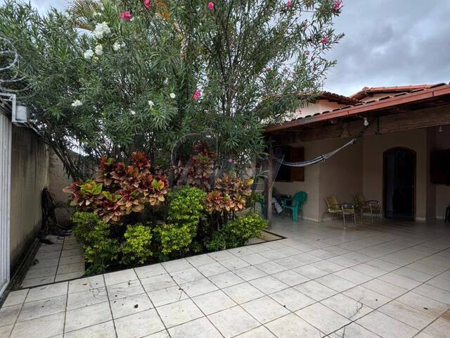 #6576 - CASAS USADA / SBPE para Venda em Montes Claros - MG - 2