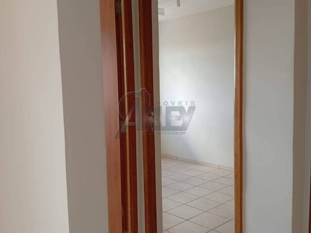 #6611 - APARTAMENTO USADO para Venda em Montes Claros - MG - 2