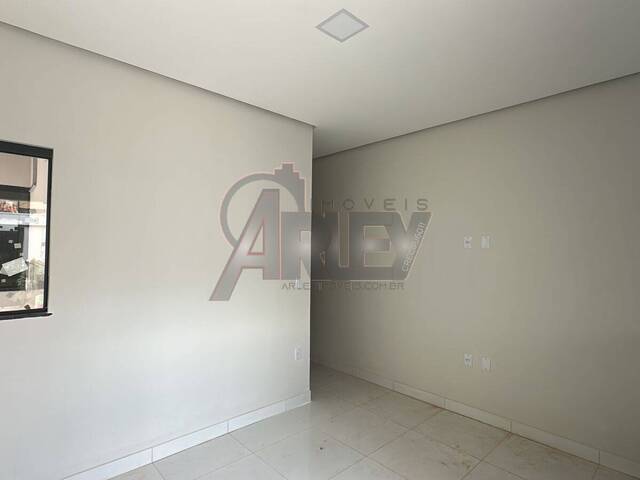 #6625 - CASAS USADA / SBPE para Venda em Montes Claros - MG - 2