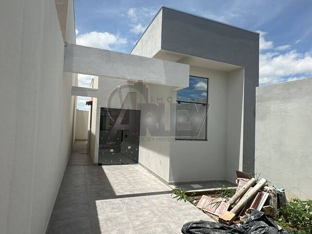 #6625 - CASAS USADA / SBPE para Venda em Montes Claros - MG - 1