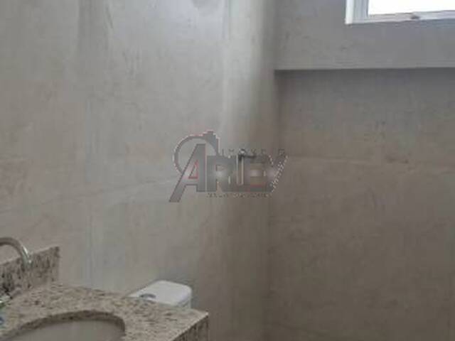 APARTAMENTO USADO para Venda em Montes Claros - 5