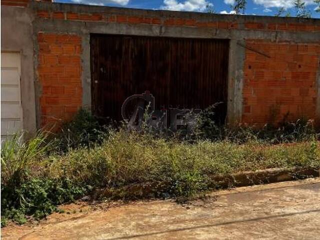 #6640 - LOTES PARTICULAR para Venda em Montes Claros - MG - 1