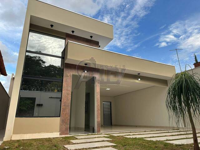 #6648 - CASAS USADA / SBPE para Venda em Montes Claros - MG - 2