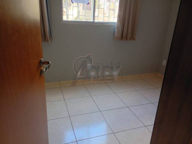 #6650 - APARTAMENTO USADO para Venda em Montes Claros - MG - 2