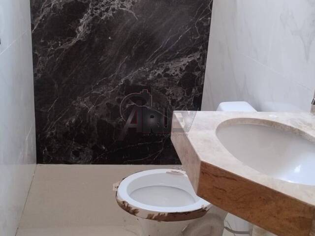 CASAS USADA / SBPE para Venda em Montes Claros - 5