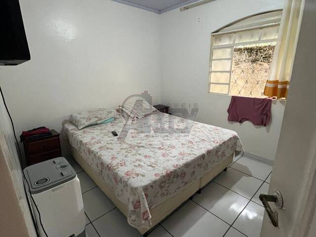 #6663 - CASAS USADA / SBPE para Venda em Montes Claros - MG - 3
