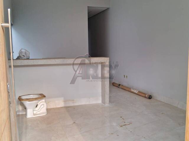 CASAS USADA / SBPE para Venda em Montes Claros - 5