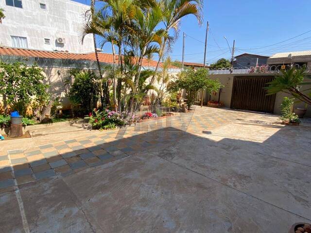 #6670 - CASAS USADA / SBPE para Venda em Montes Claros - MG - 2