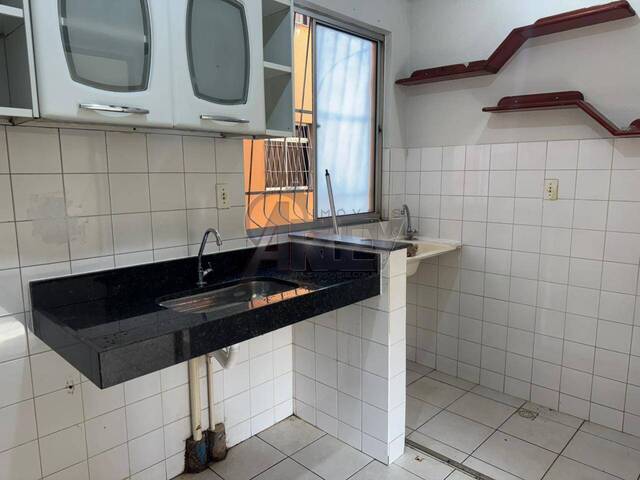 APARTAMENTO USADO para Venda em Montes Claros - 5