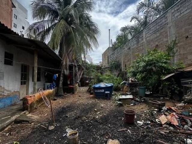 #6676 - CASAS USADA / SBPE para Venda em Montes Claros - MG - 3