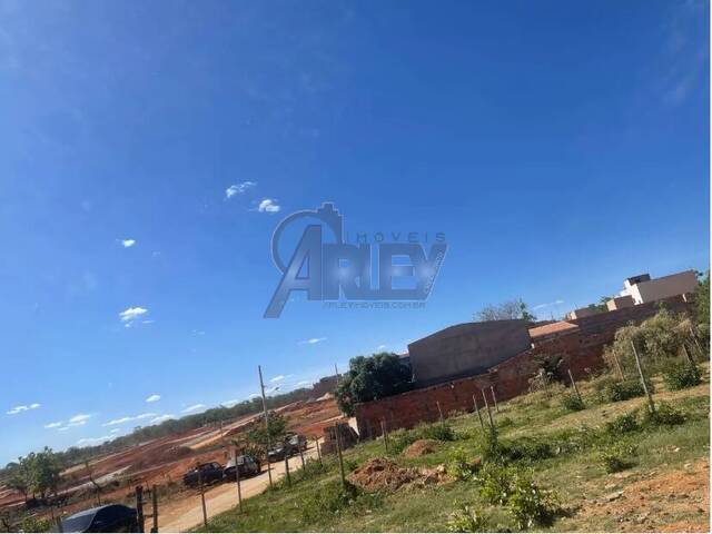 #6678 - LOTES PARTICULAR para Venda em Montes Claros - MG - 1