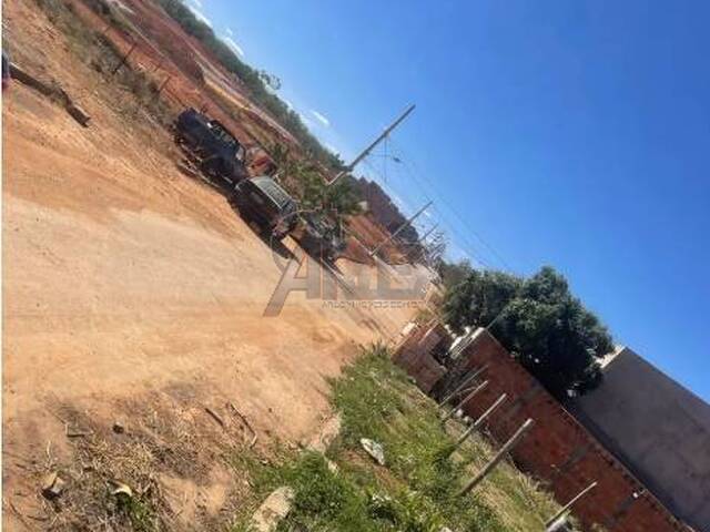 #6678 - LOTES PARTICULAR para Venda em Montes Claros - MG - 2