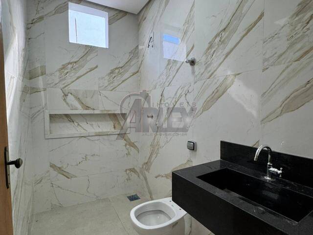 CASAS USADA / SBPE para Venda em Montes Claros - 5
