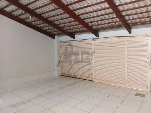CASAS USADA / SBPE para Venda em Montes Claros - 4