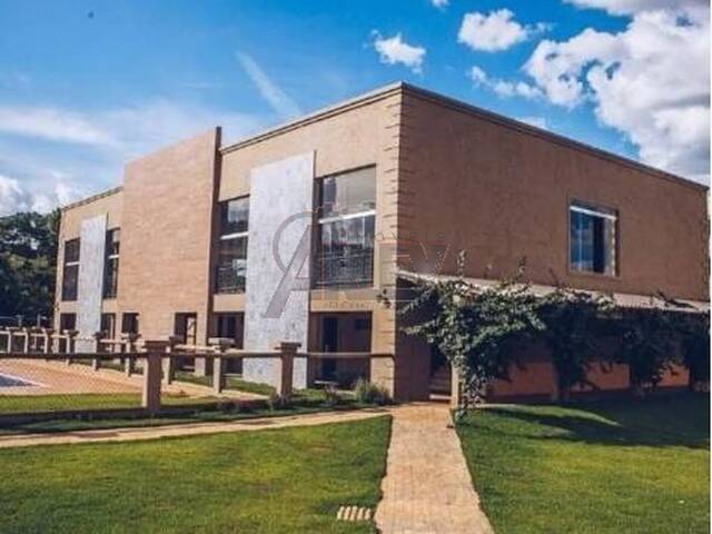 APARTAMENTO USADO para Venda em Montes Claros - 5