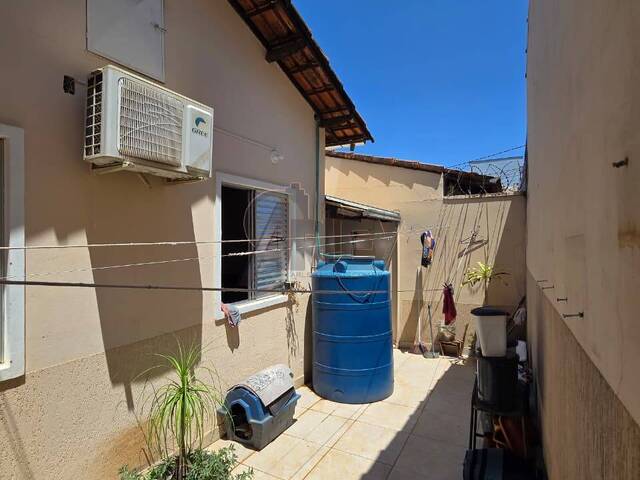 #6697 - CASAS USADA / SBPE para Venda em Montes Claros - MG - 3