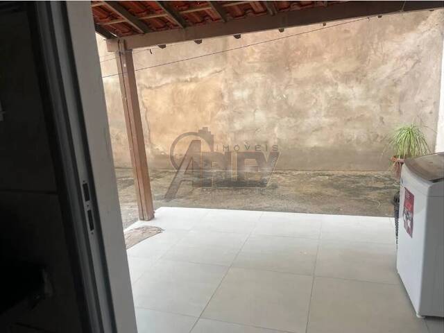 #6710 - CASAS USADA / SBPE para Venda em Montes Claros - MG - 2
