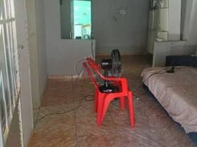 #6713 - CASAS USADA / SBPE para Venda em Montes Claros - MG - 1