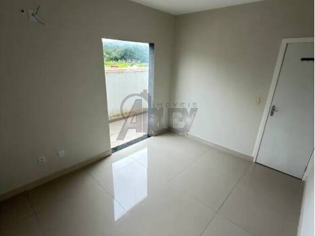 #6720 - APARTAMENTO USADO para Venda em Montes Claros - MG - 2