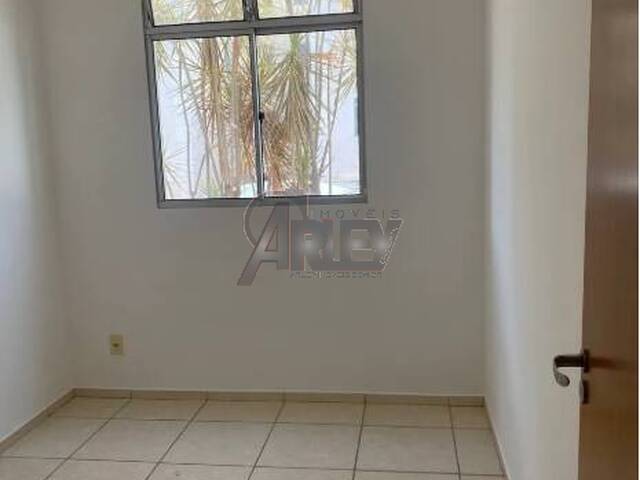 #6737 - APARTAMENTO USADO para Venda em Montes Claros - MG - 2