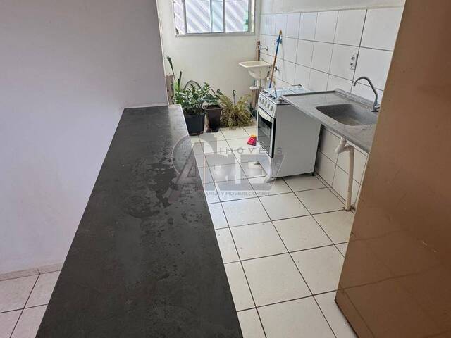 #6746 - APARTAMENTO USADO para Venda em Montes Claros - MG - 2