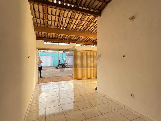 #6752 - CASAS USADA / SBPE para Venda em Montes Claros - MG - 2
