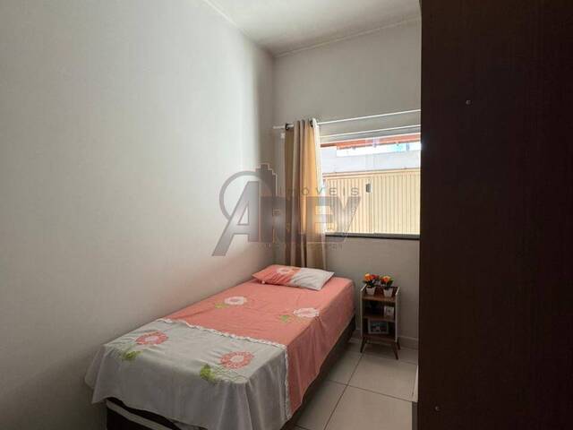 CASAS USADA / SBPE para Venda em Montes Claros - 5
