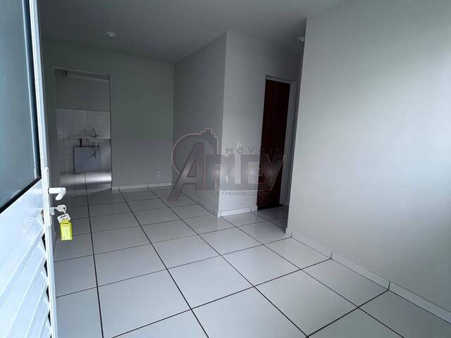 #6758 - APARTAMENTO USADO para Venda em Montes Claros - MG - 2