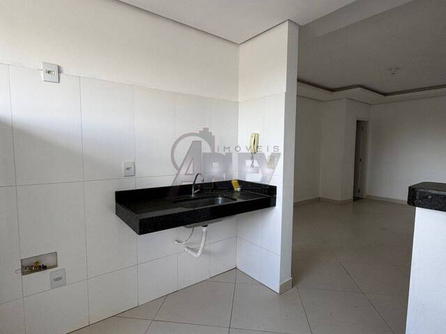 #6768 - APARTAMENTO USADO para Venda em Montes Claros - MG - 2