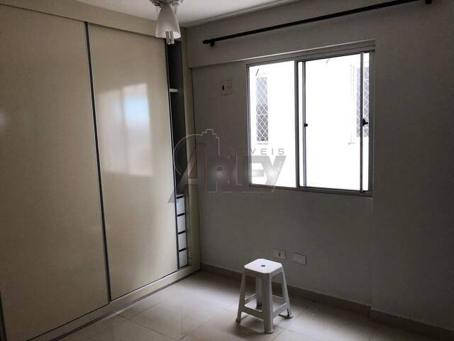 COBERTURA / FLAT / KITNET / DUPLEX / TRIPLEX para Venda em Montes Claros - 4